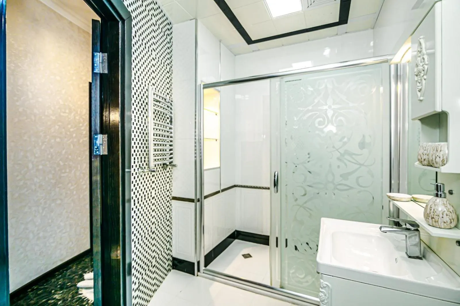 City Centre Deluxe Apartment Baku