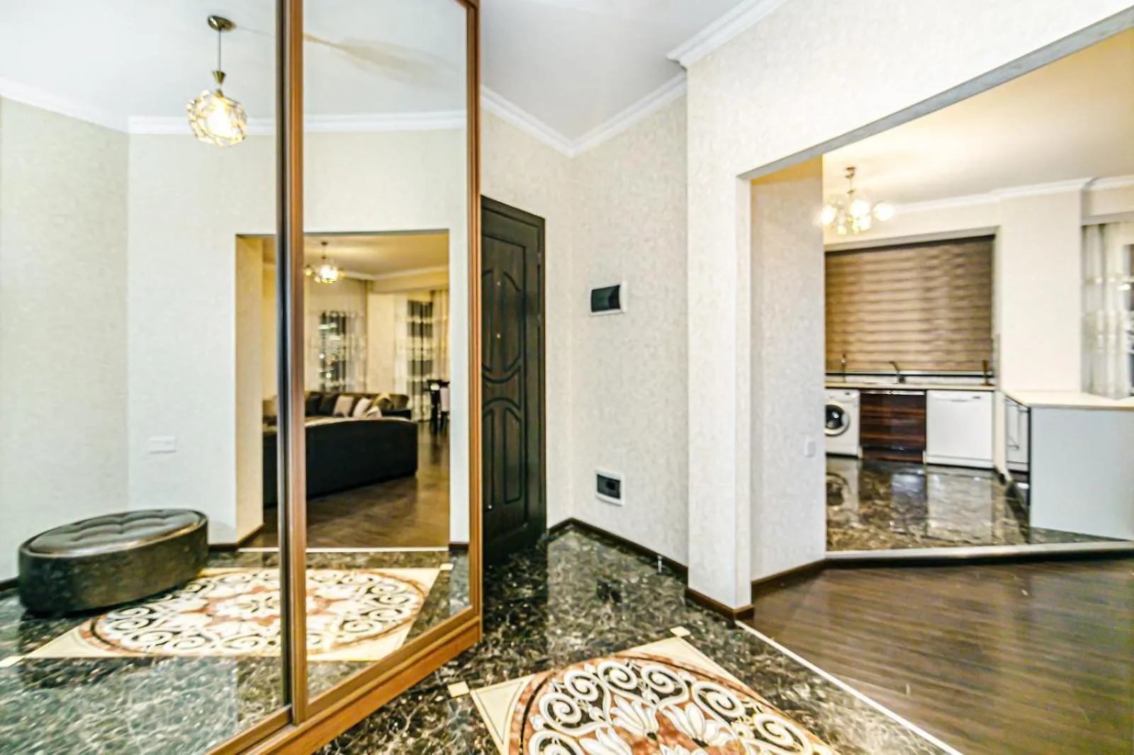 City Centre Deluxe Apartment Baku